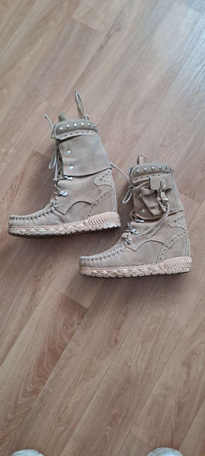 ElVaquero laarsjes maat 36 beige. 150 euro, Kleding | Dames, Schoenen, Beige, Lage of Enkellaarzen, Ophalen of Verzenden, Gedragen