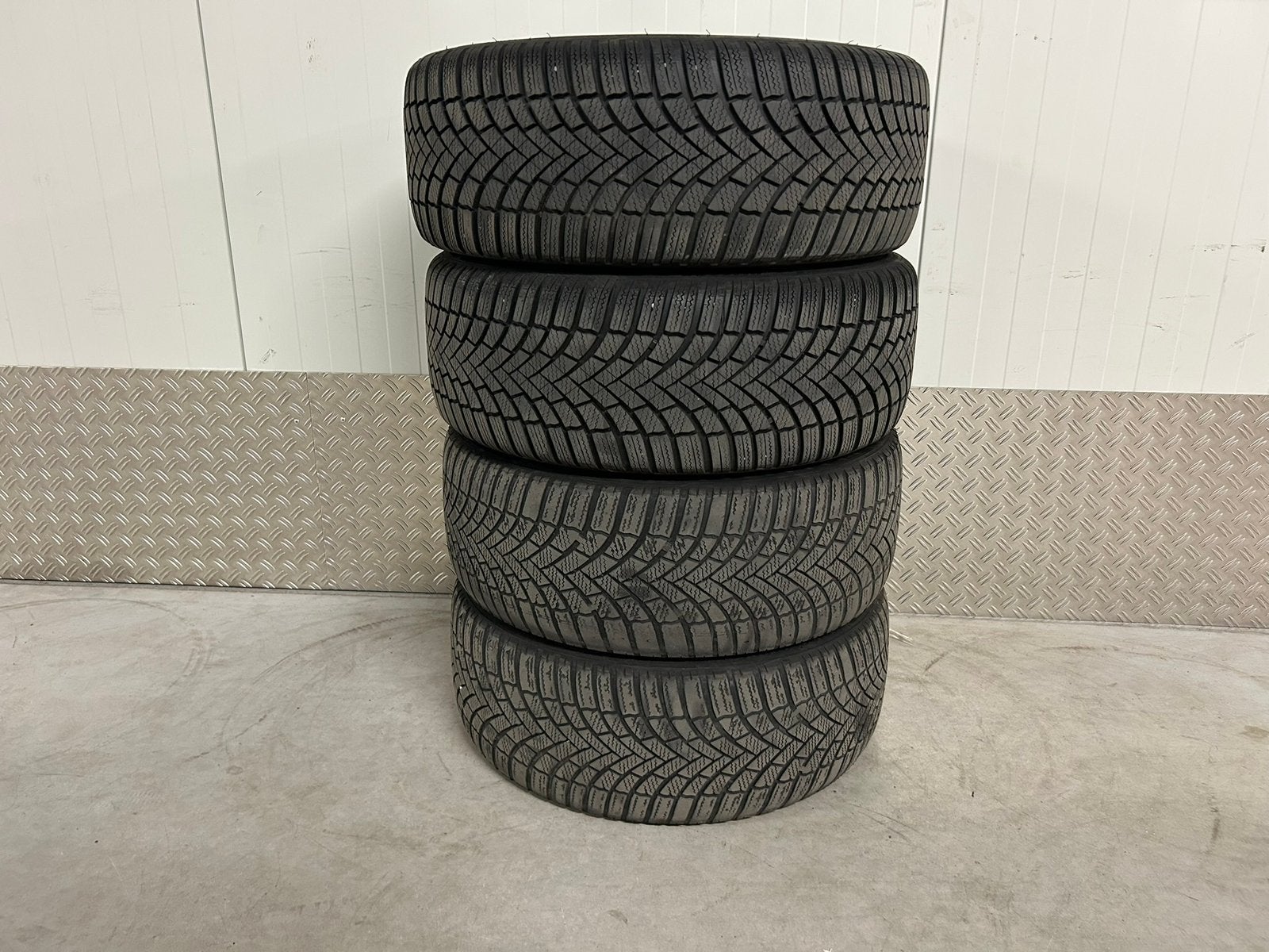 KIA Proceed ceed 18 inch 5x114,3 Bridgestone Winter + TPMS, Ophalen, 18 inch, Gebruikt, Banden en Velgen