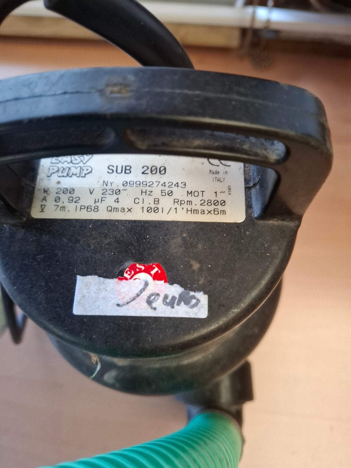 Dompelpomp met slang - Ideaal voor waterverplaatsing, Tuin en Terras, Ophalen, Gebruikt, Elektrisch, Dompelpomp