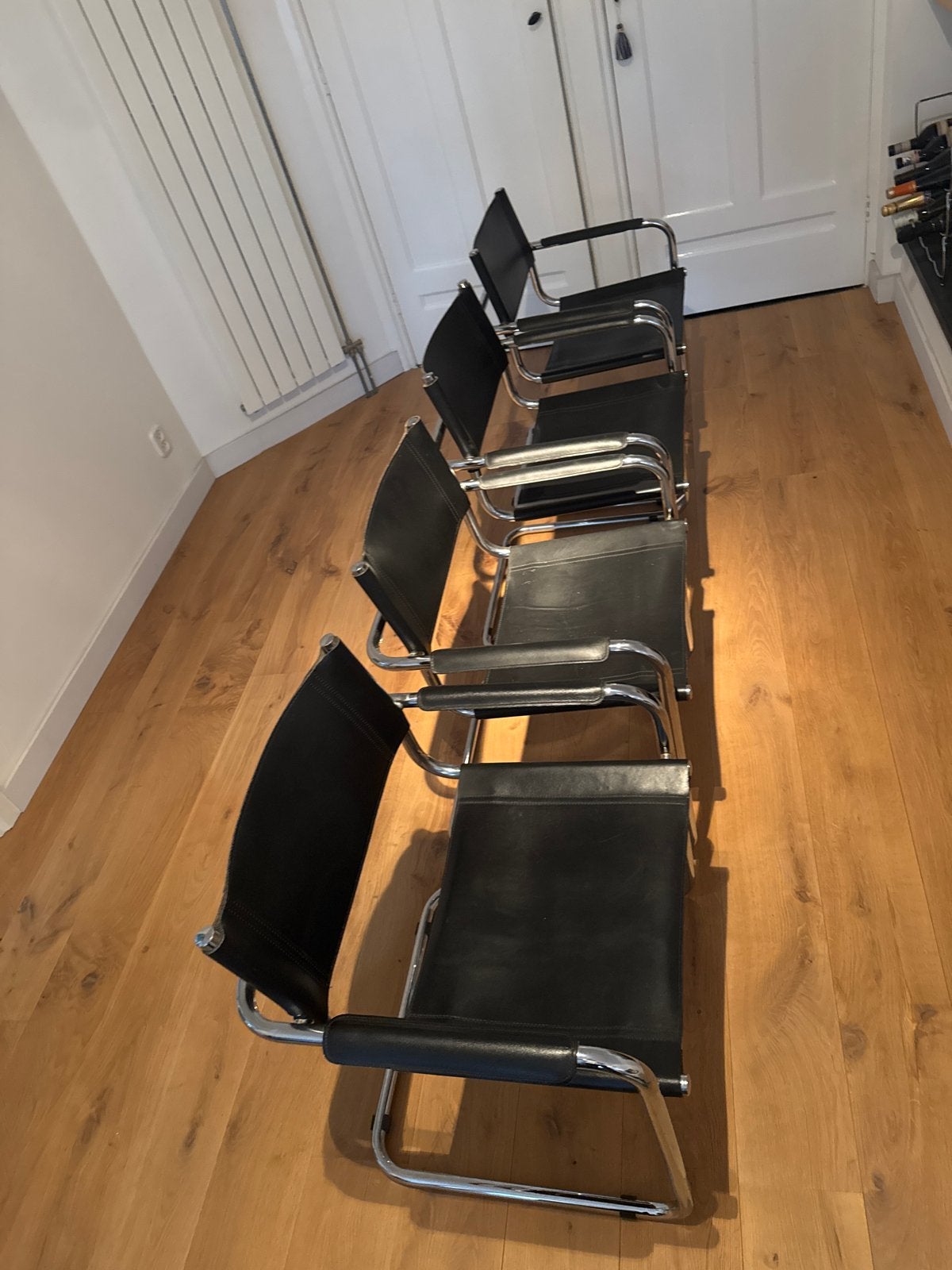 Set van 4 Bauhaus buisframe stoelen, Ophalen
