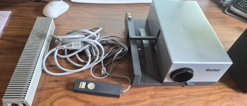 Werkende Rollei P35A Dia Projector, Audio, Tv en Foto, Diaprojectors, Ophalen, Gebruikt