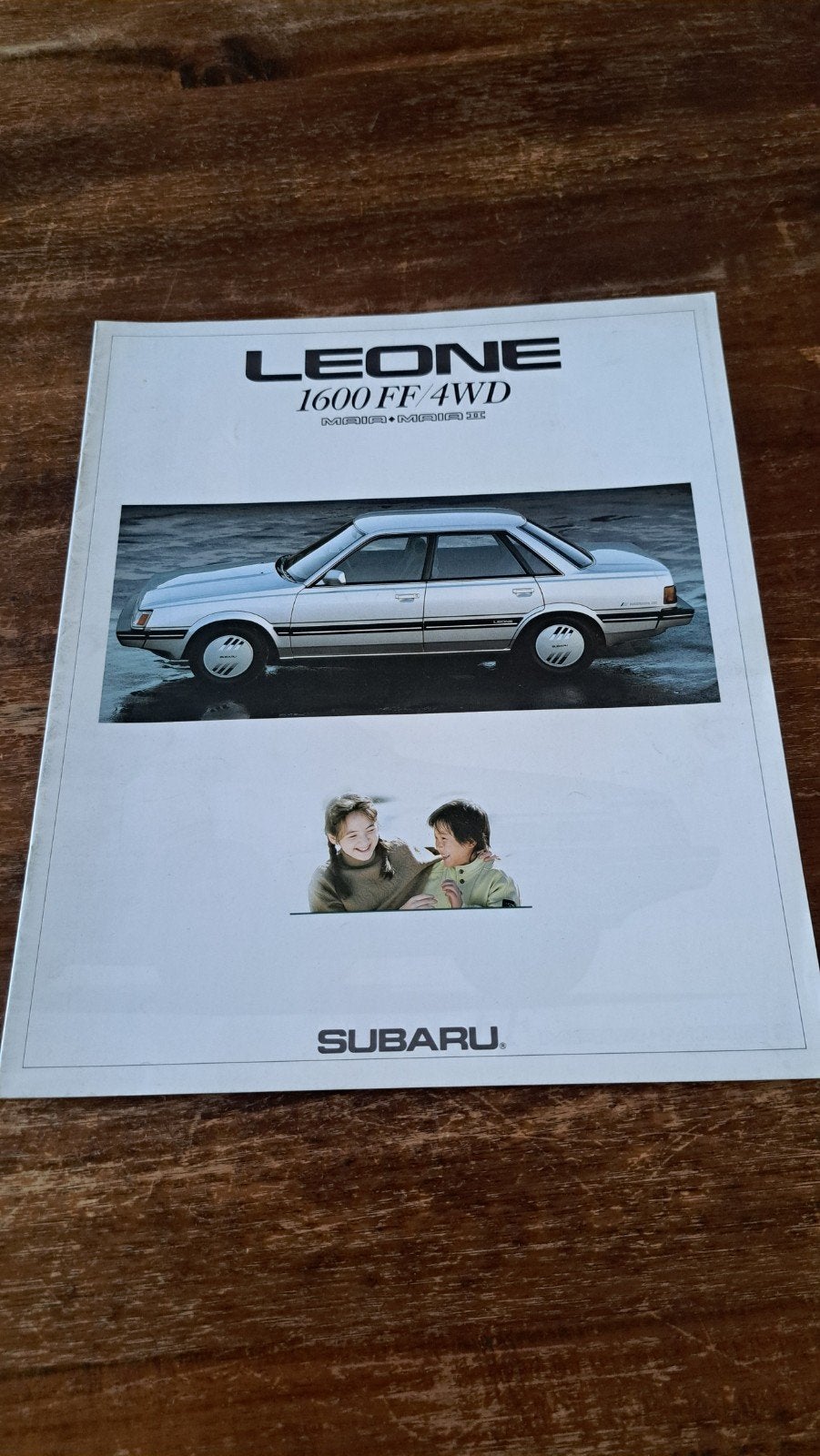 Japanse folder Subaru Leone 1989, Ophalen of Verzenden, Zo goed als nieuw, Auto's