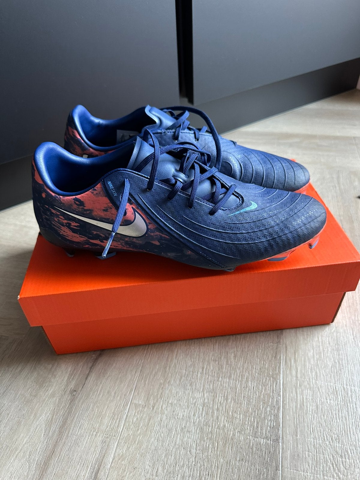 Nike voetbalschoenen maat 44, Ophalen of Verzenden, Zo goed als nieuw, Schoenen