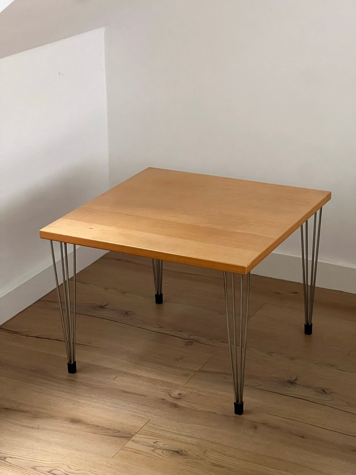Vintage Deense bijzettafel Pin Age - Mid-century modern, Ophalen, Gebruikt, Vierkant, 50 tot 100 cm