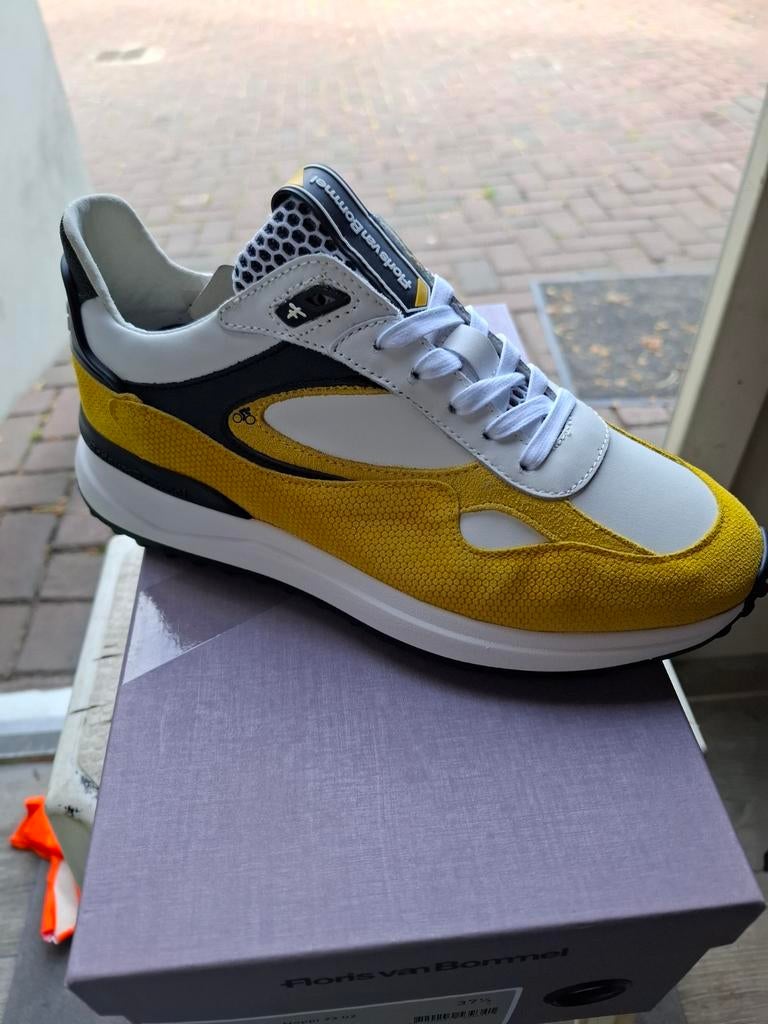 Floris van bommel schoenen nieuw maat 37.5 dames, Ophalen of Verzenden, Nieuw, Dames, Bovenkleding