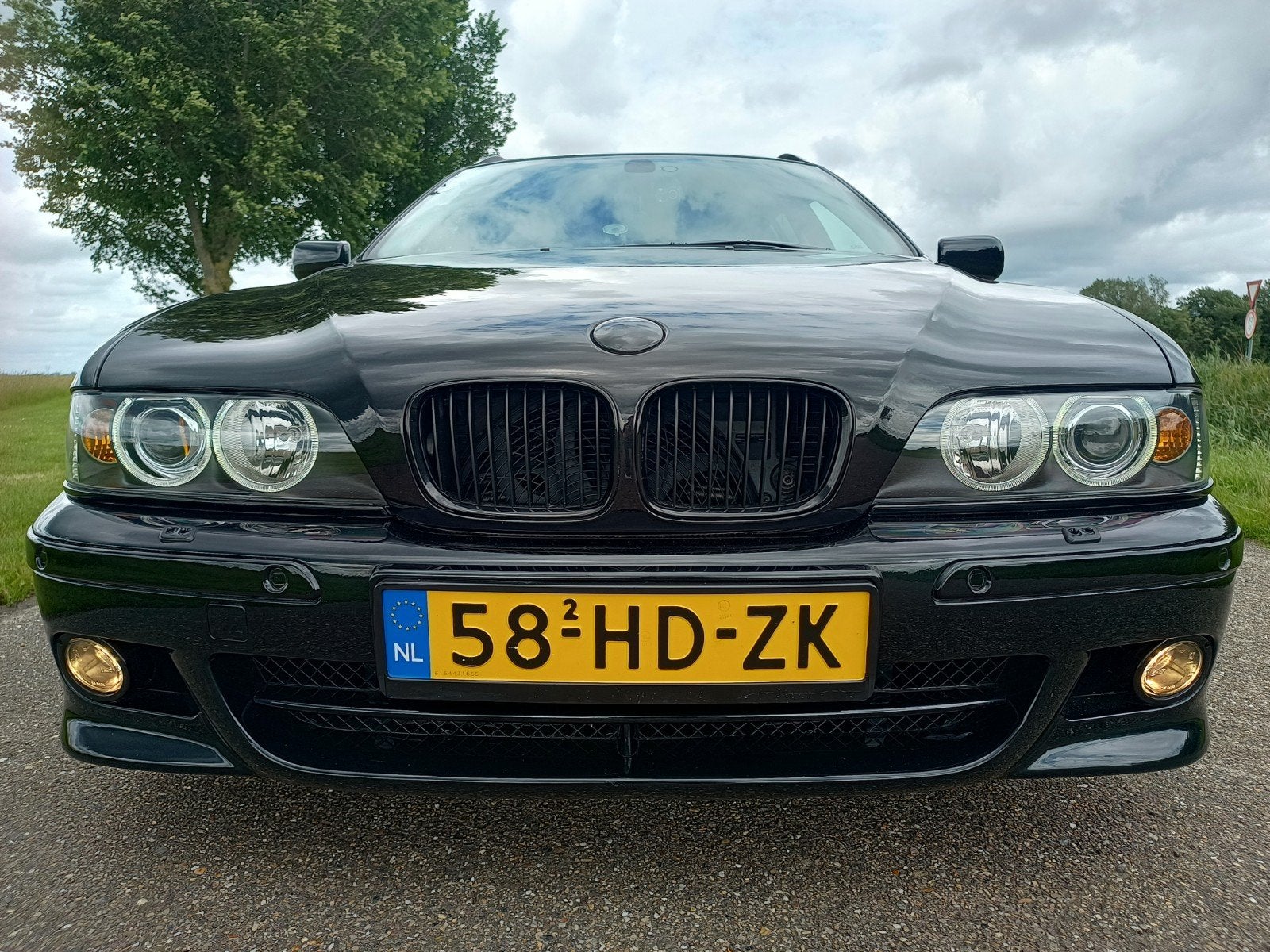 Bmw E39 530i touring, handgeschakeld, eyecatcher., 230 pk, Achterwielaandrijving, 2000 kg, 1650 kg