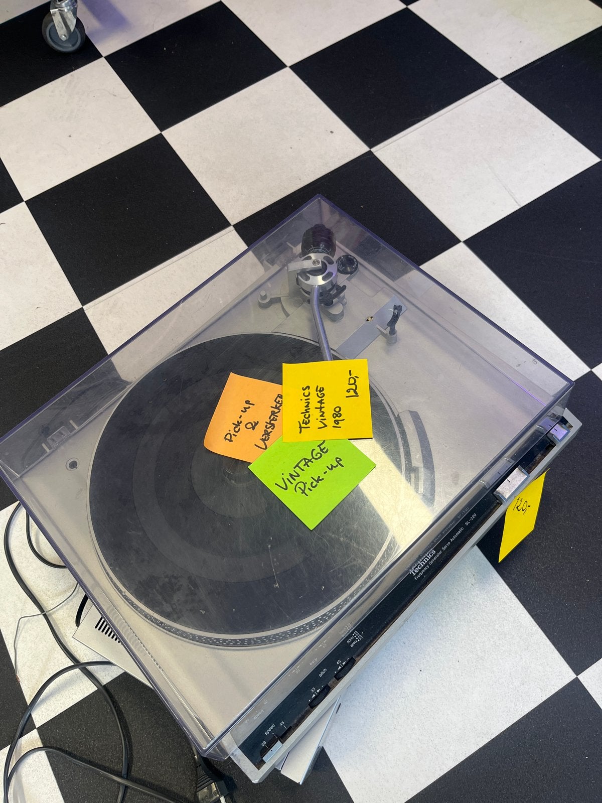 Technics SL-220 Platenspeler met Akai AM-A2 Versterker, Audio, Tv en Foto, Gebruikt, Automatisch, Ophalen of Verzenden, Platenspeler
