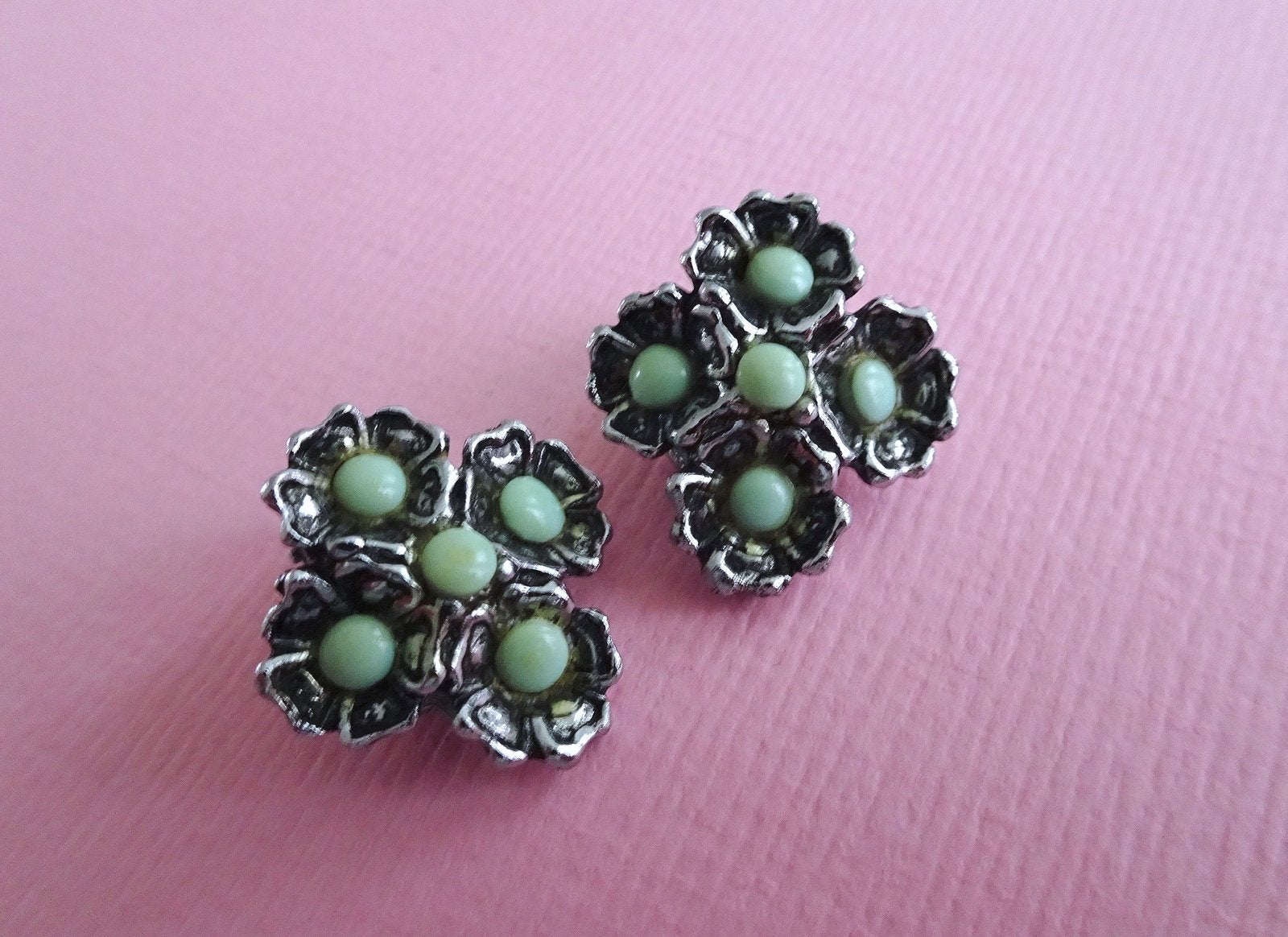 jwg Vintage 50s 60s bloem oorbellen mint groen zilver klr, Sieraden, Tassen en Uiterlijk, Verzenden, Overige materialen, Oorbellen