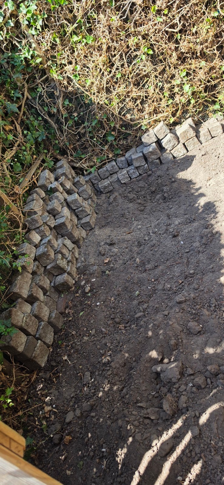 gratis ratjetoe tegels grind tuintegels palissadebanden, Tuin en Terras, Grind, Keien en Split, Ophalen of Verzenden, Gebruikt