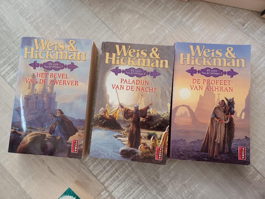 De roos van de planeet deel 1 tm 3 - Weis&Hickman - NL, Boeken, Ophalen of Verzenden, Gelezen, Weis&Hickman