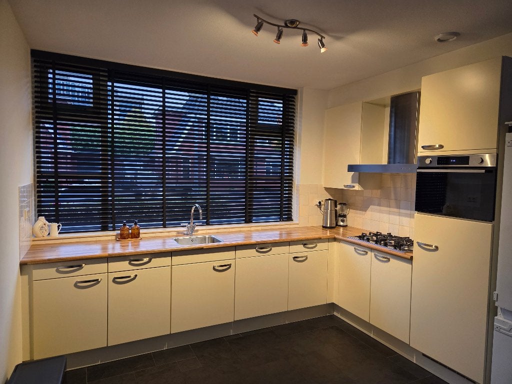 Compleet keuken, Ophalen, Hoekkeuken, Zo goed als nieuw, Hout