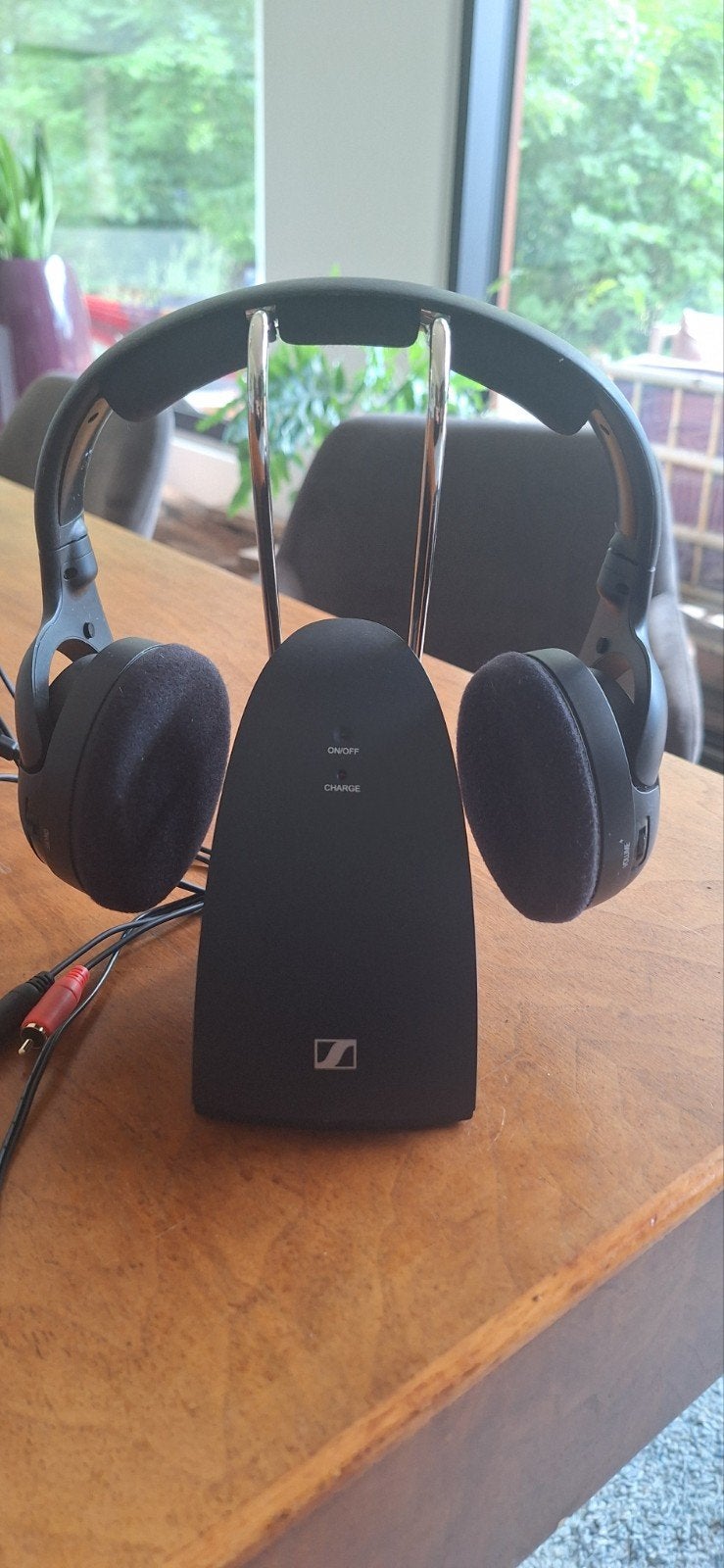 Vrijwel nieuwe draadloze koptelefoon - Sennheiser TR 120W, Audio, Tv en Foto, Koptelefoons, Ophalen of Verzenden