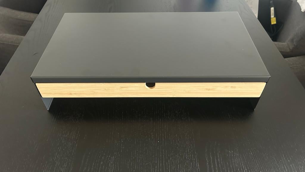 Monitorstandaard met lade, zwart/bamboe Ikea Elloven, Huis en Inrichting, Kasten | Computermeubels, Ophalen, Zo goed als nieuw