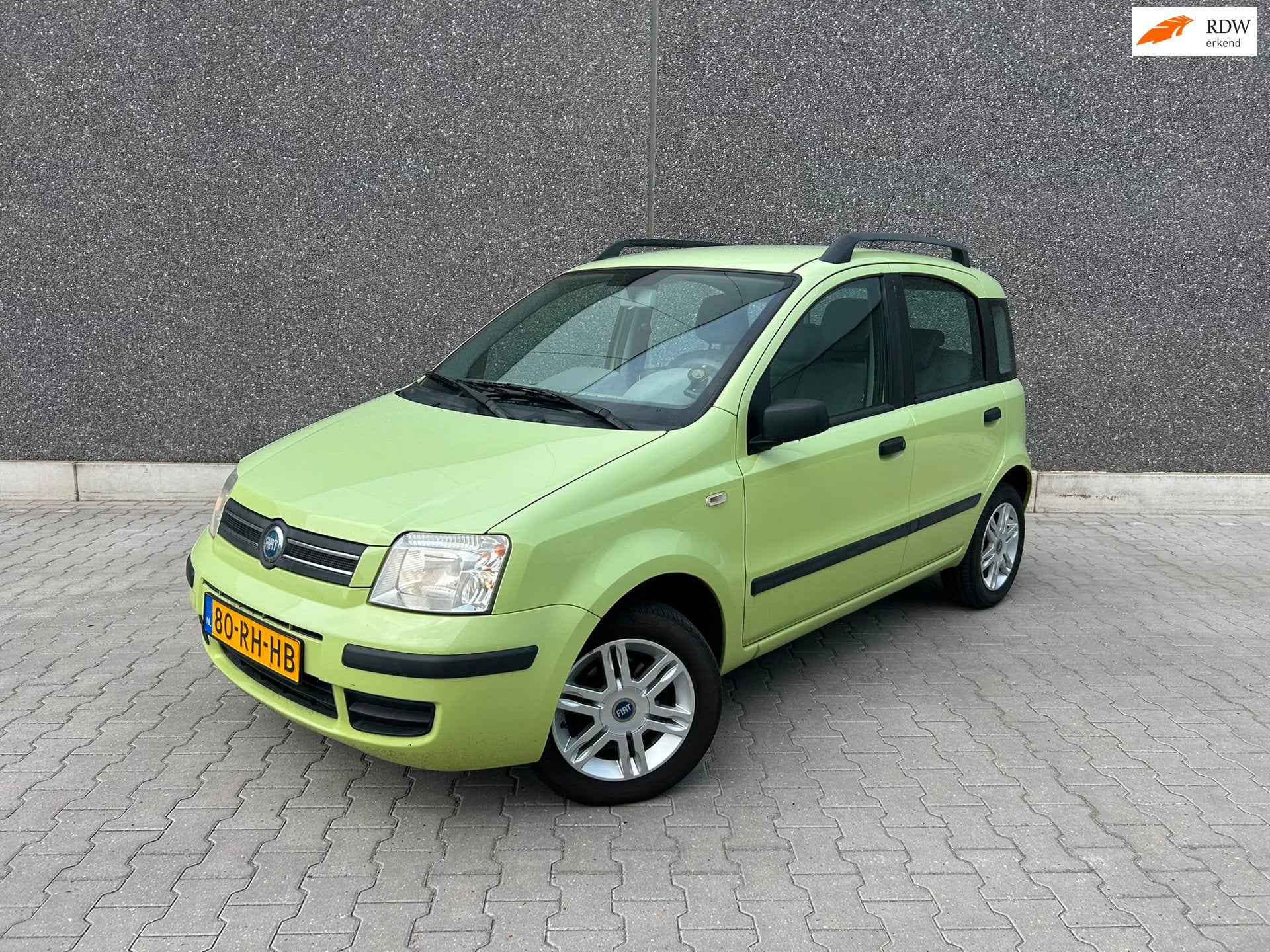 Fiat Panda 1.2 Emotion | NIEUWE DISTRIBUTIERIEM | AIRCO | CL, Auto's, Gebruikt, 1242 cc, Automatische klimaatregeling, Origineel Nederlands
