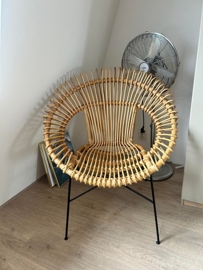 Prachtige grote rotanstoel zgan, Huis en Inrichting, Stoelen, Ophalen, Zo goed als nieuw, Eén