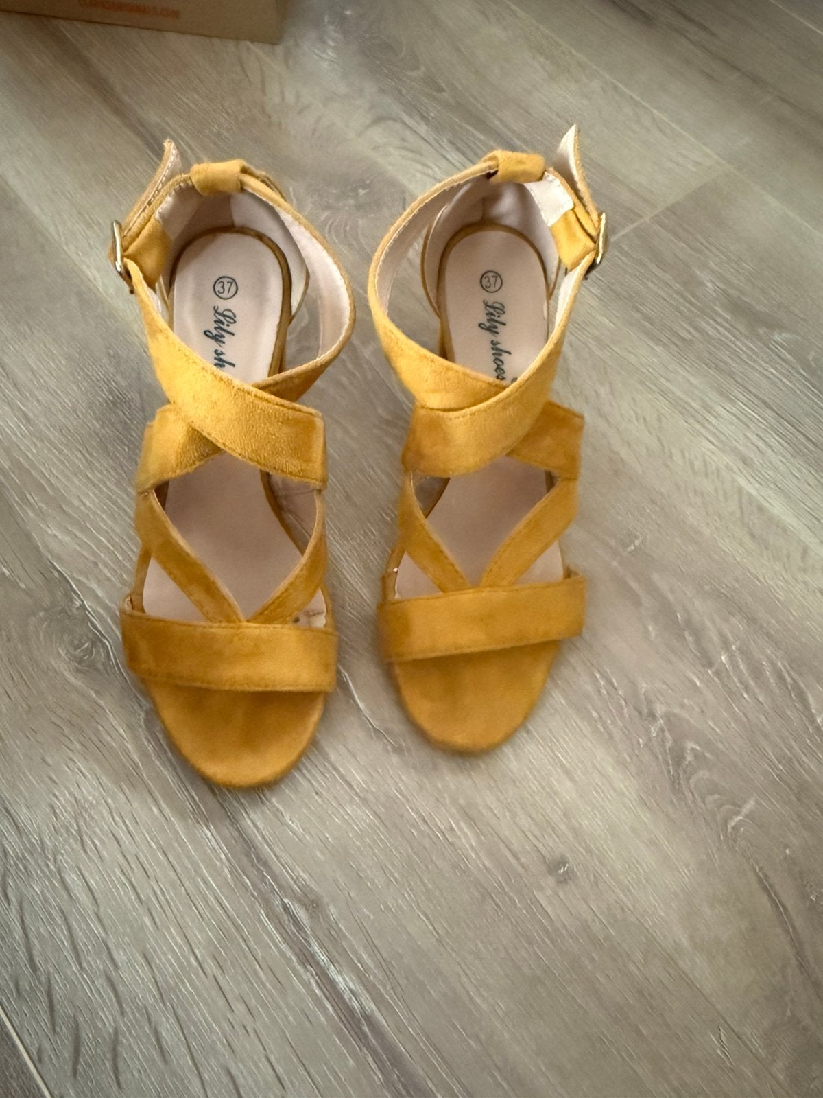 Pumps maat 37, Ophalen of Verzenden, Zo goed als nieuw