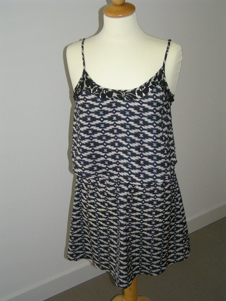 Heerlijk dunne zomerjurk maat XS., Kleding | Dames, Nieuw, Ophalen of Verzenden, Maat 34 (XS) of kleiner, Boven de knie
