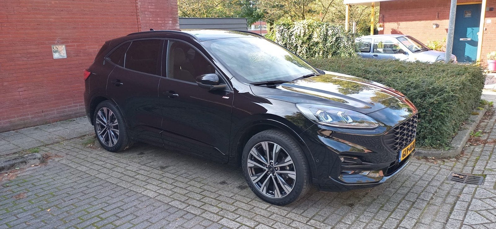 SUPERSTOERE zwarte FORD KUGA 2.5 PHEV st-line, Auto's, Zwart, 4 cilinders, Leder en Stof, Zwart