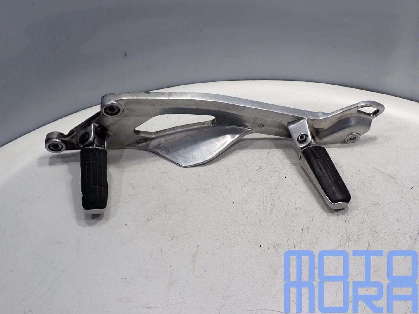 Yamaha TDM 900 2002 - 2011 voetsteun links linker schetsplaa, Gebruikt, -, -, Ophalen of Verzenden