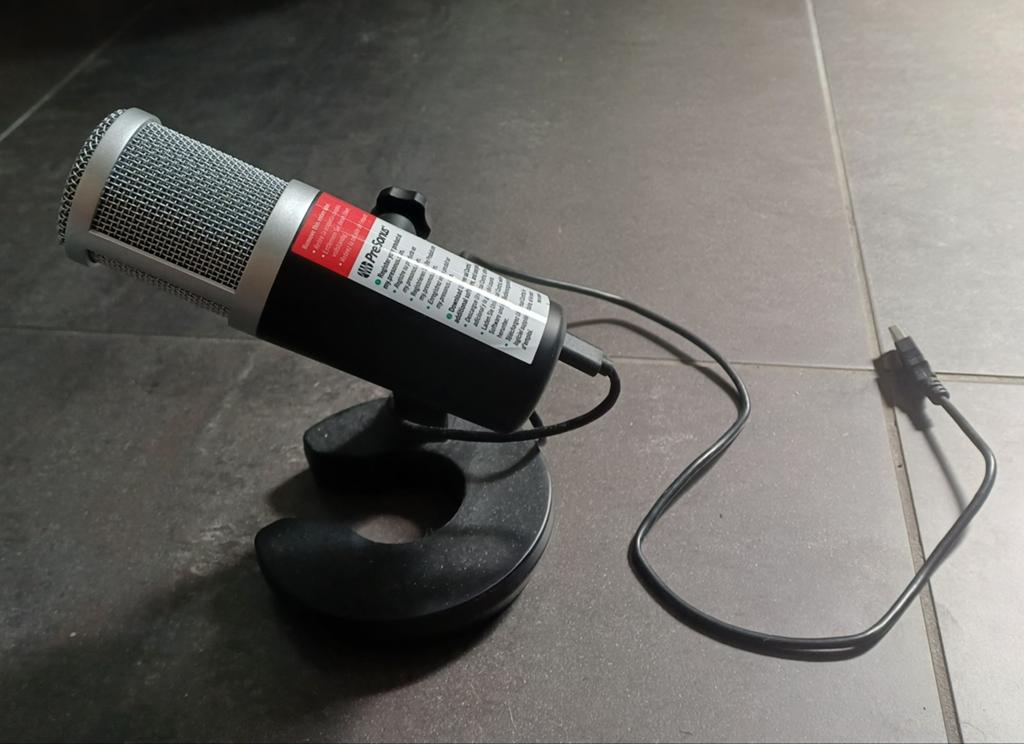 Nooit gebruikte microfoon, Ophalen, Zo goed als nieuw, Studiomicrofoon