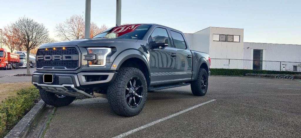 Banden + Velgen Ford 150 Raptor, Ophalen, Gebruikt, 325 mm, All Season