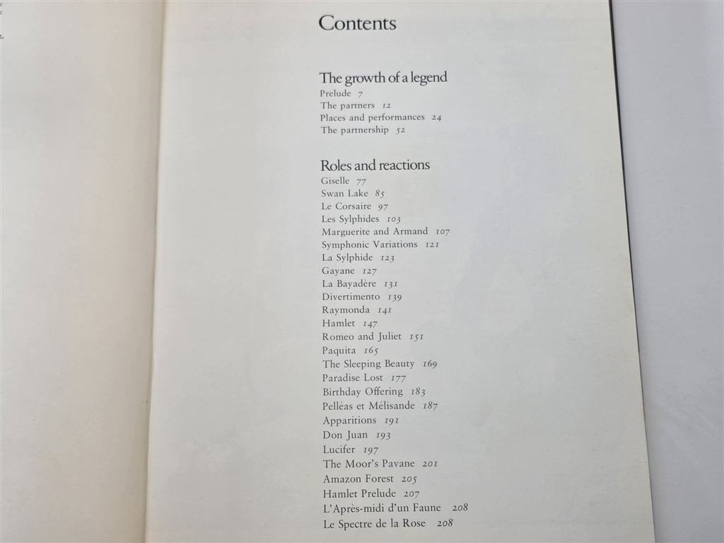 Fonteyn and Nureyev — Ballet Partnership, Fotoboek, Ophalen of Verzenden, Gelezen, Ballet of Musical
