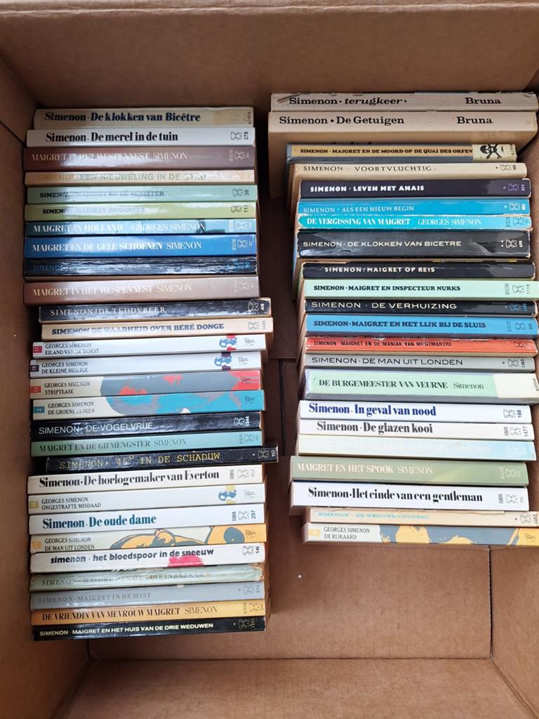 Maigret boekjes -Georges Simenon, Boeken, Detectives, Ophalen of Verzenden, Gelezen