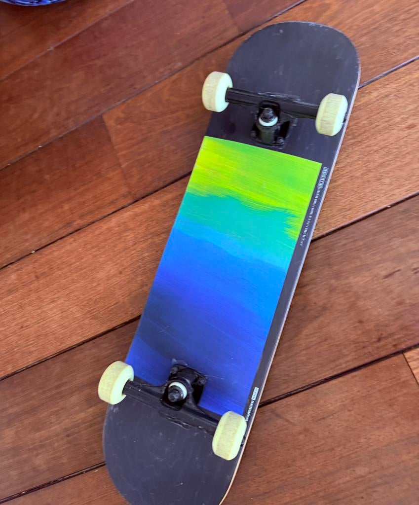 Mooi skateboard Canadian Maple nieuwstaat!, Sport en Fitness, Ophalen of Verzenden, Zo goed als nieuw