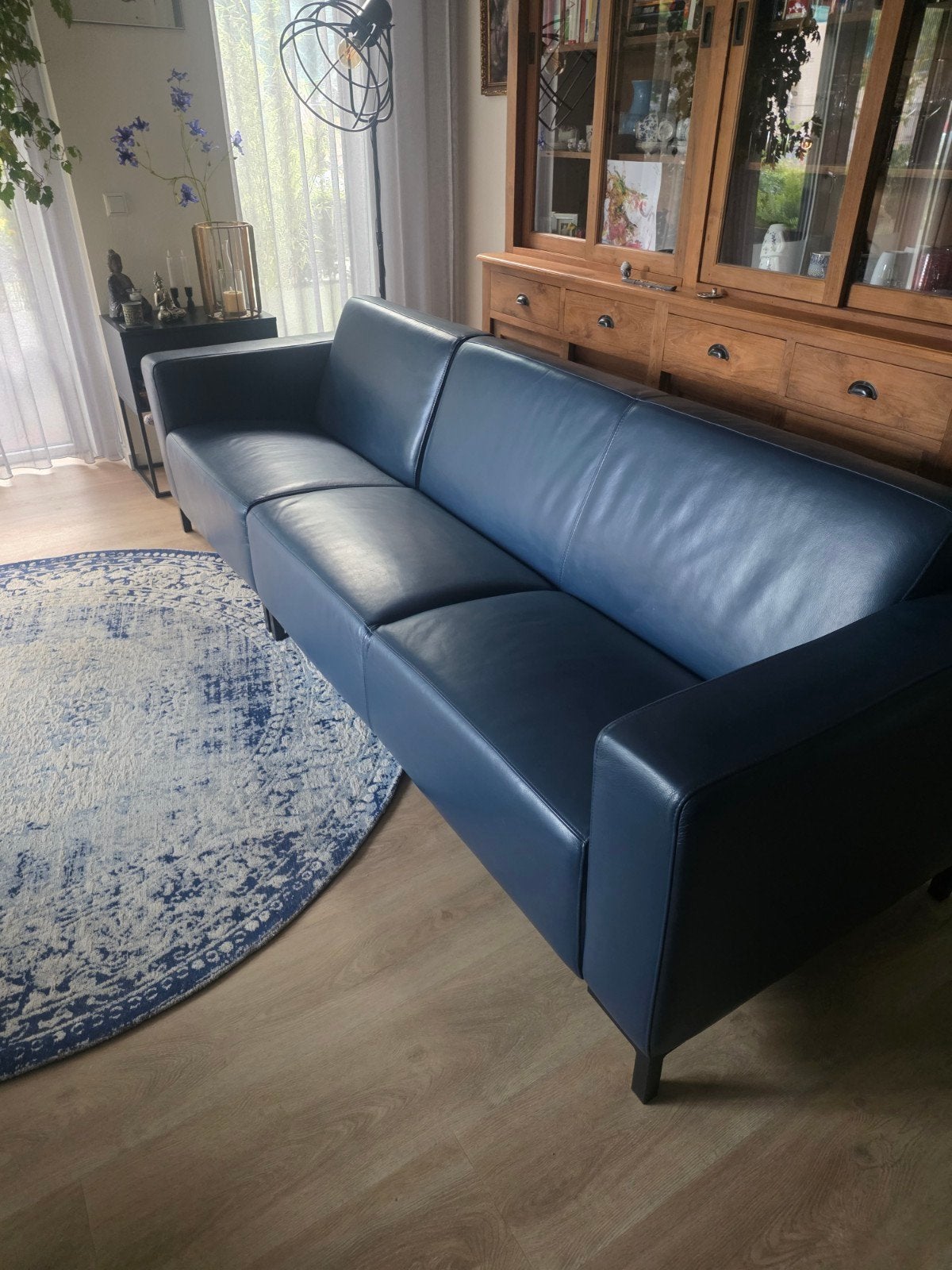 Stijlvolle blauwe leren driezitsbank, Huis en Inrichting, Ophalen, 250 tot 300 cm, Gebruikt, Driepersoons