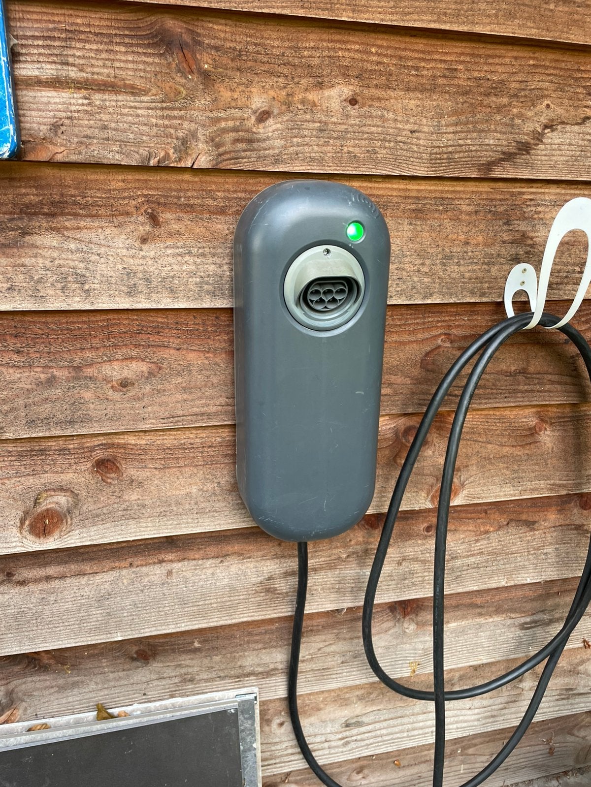 Goed werkende Newmotion Home Advanced 2.1, Auto diversen, Ophalen of Verzenden, Gebruikt, Laadpaal en Laadkabel