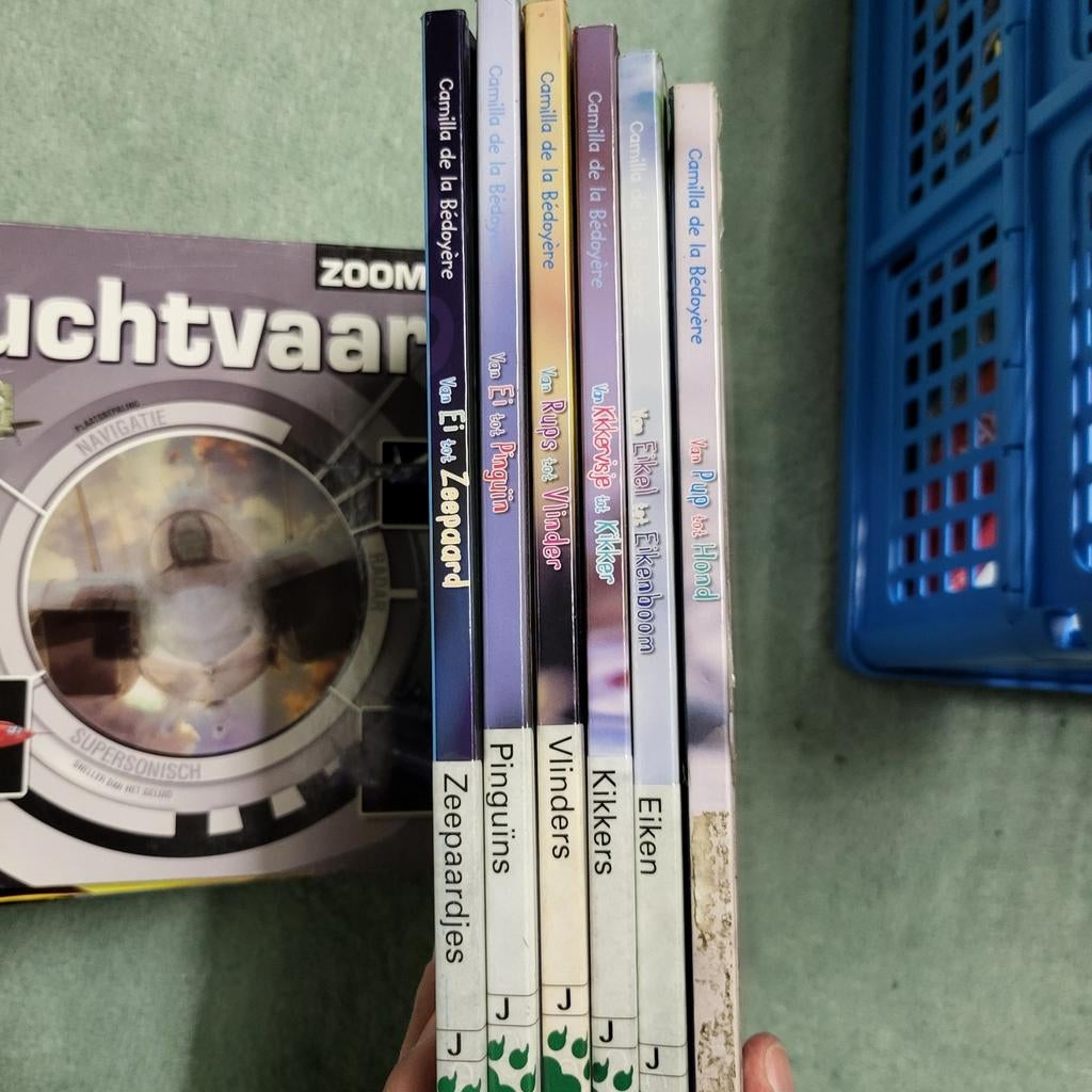 De Kringloop van het Leven: Van Pup tot Hond, Boeken, Ophalen of Verzenden, Gelezen, Camilla de la Bédoyère, 3 tot 4 jaar