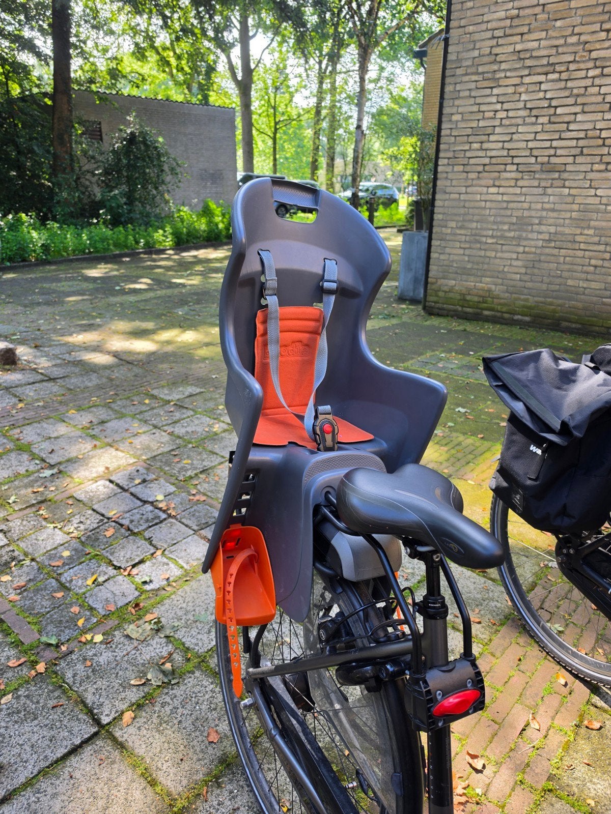 Gebruikt Achterzitje voor Fiets - Oranje/Grijs, Ophalen, Gebruikt, Voetsteuntjes