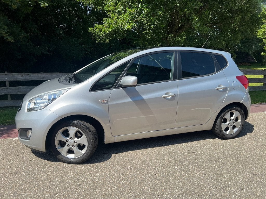 Kia Venga 1.4 CVVT Plus Pack Trekhaak Clima, Auto's, Kia, Voorwielaandrijving, Euro 5, Stof, Gebruikt