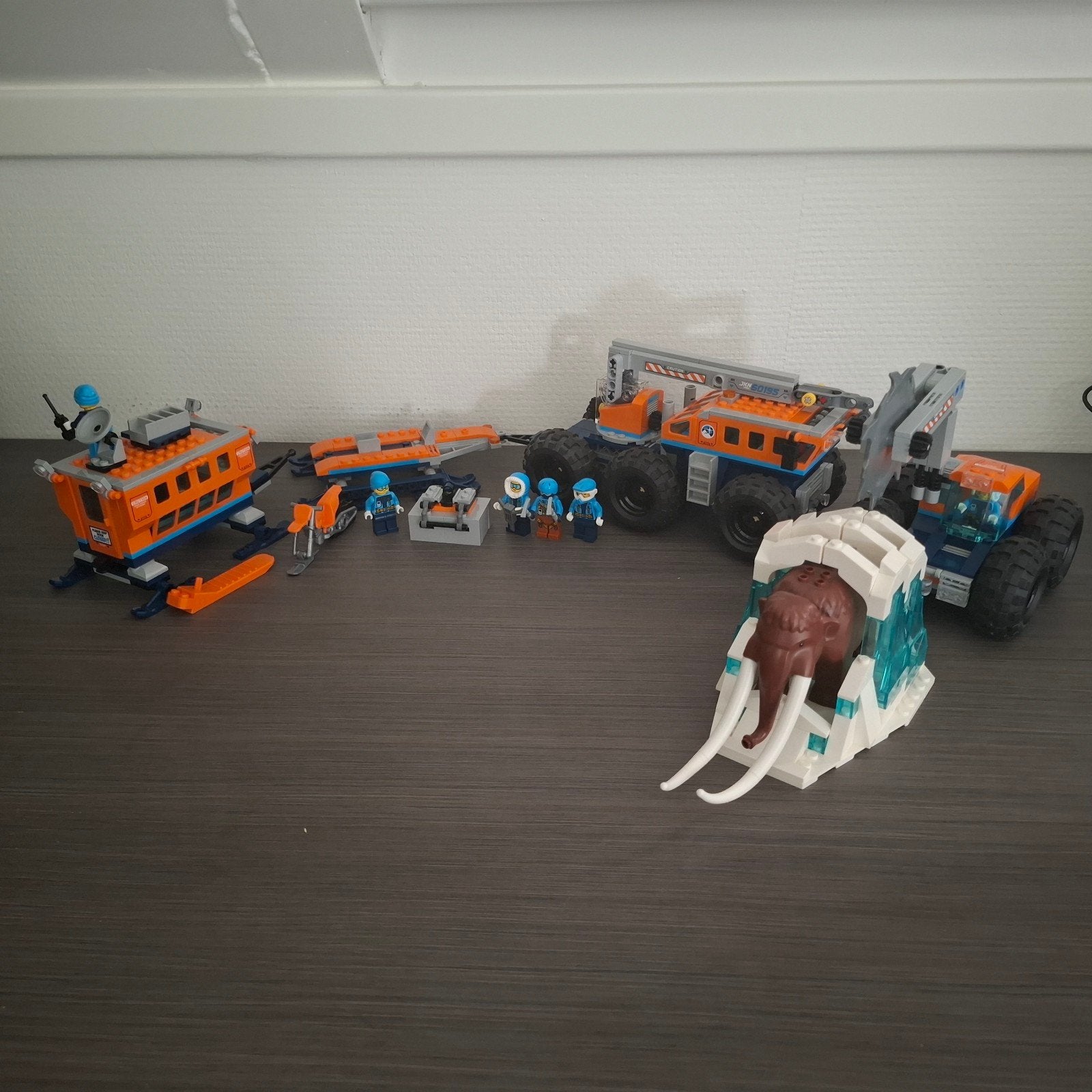 lego arctic mobiele verkenningsbasis 60195, Lego, Ophalen of Verzenden, Complete set, Compleet