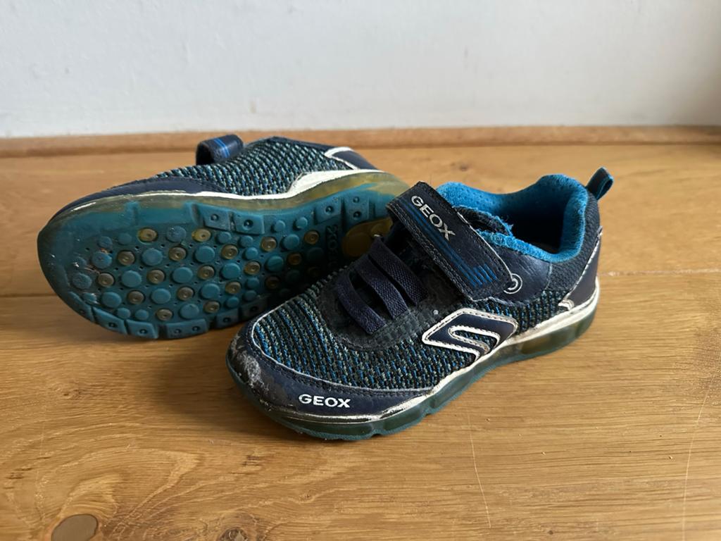 Geox schoenen maat 27 met lampjes - gratis, Ophalen