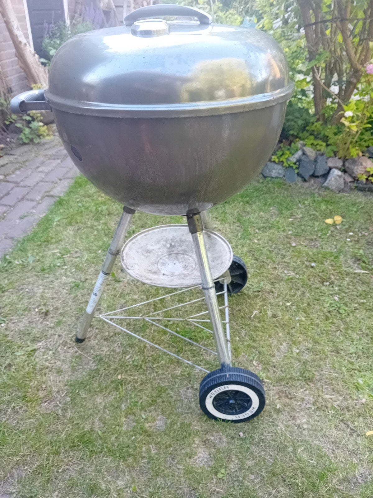 Weber BBQ 47 cm met temperatuurregelaar, Tuin en Terras, Houtskoolbarbecues, Ophalen