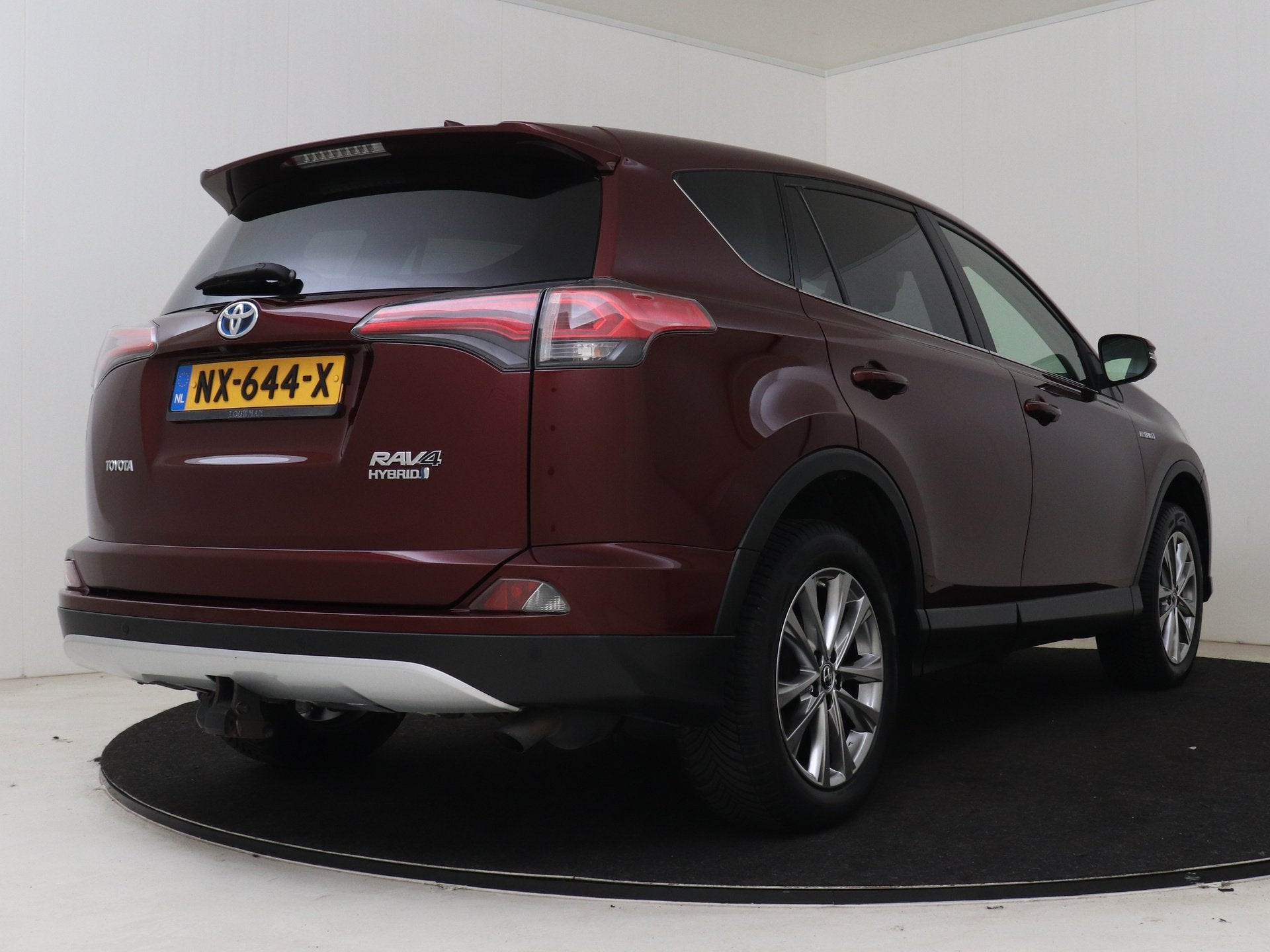 Toyota RAV4 2.5 Hybrid AWD Executive | afneembare trekhaak |, Automaat, Gebruikt, Euro 6, 1650 kg