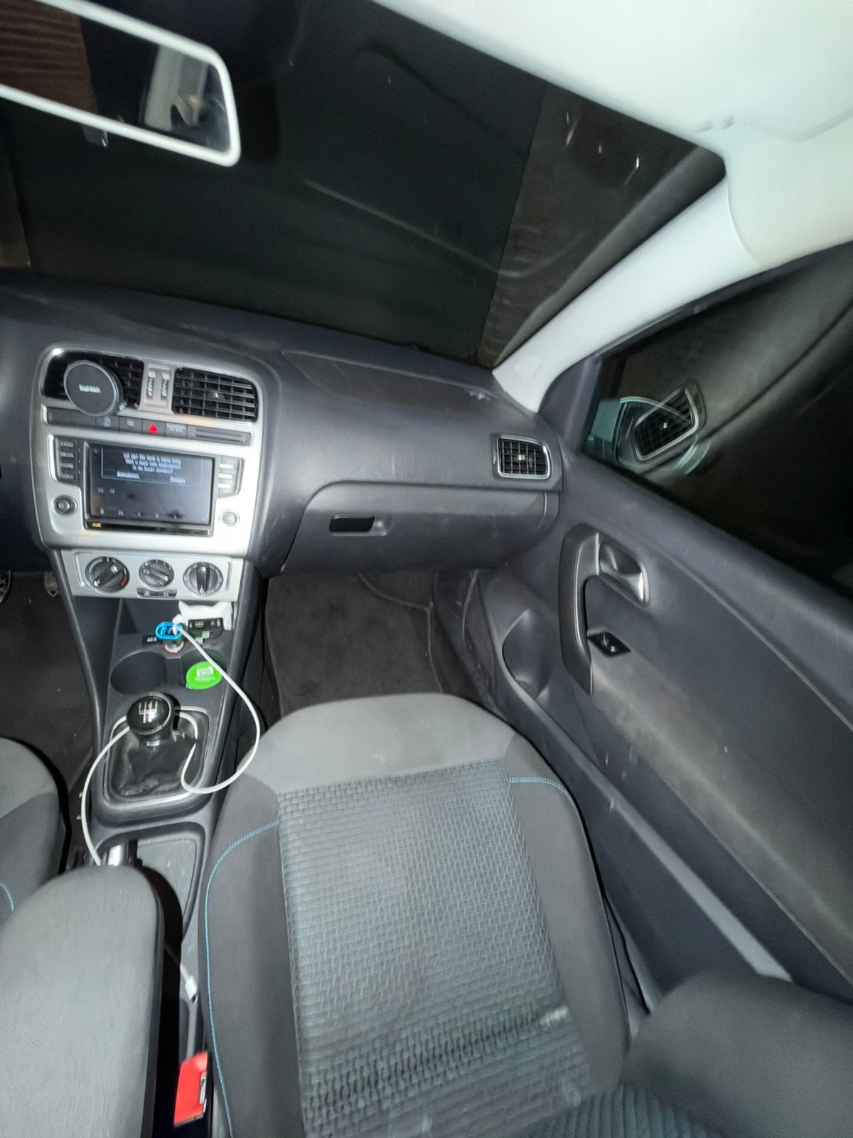 Foto 6 van Volkswagen Polo 1.4 TDI 55KW BMT 2014 Grijs