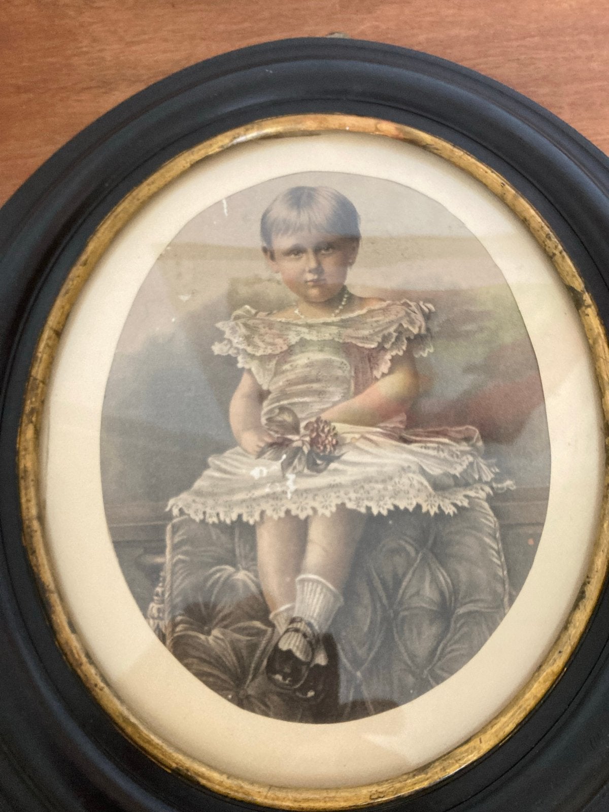 Biedermeier ovale lijst met handgekleurde foto Wilhelmina, Ophalen, Minder dan 50 cm, Gebruikt, Foto of Poster