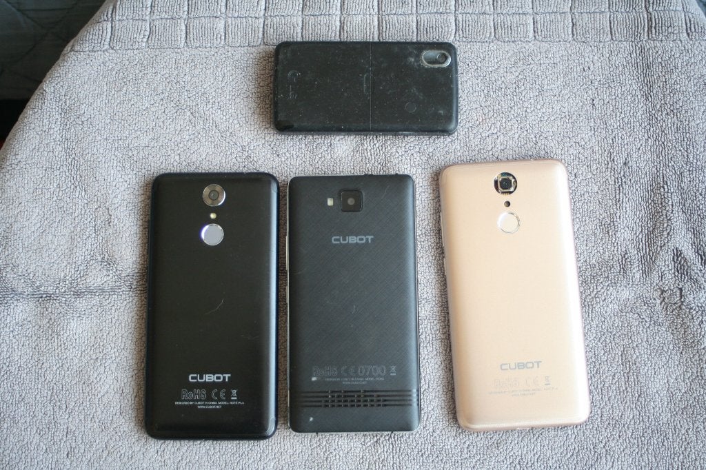 4 Mobiele telefoon, Ophalen of Verzenden, Klassiek of Candybar, Zonder simlock, Niet werkend
