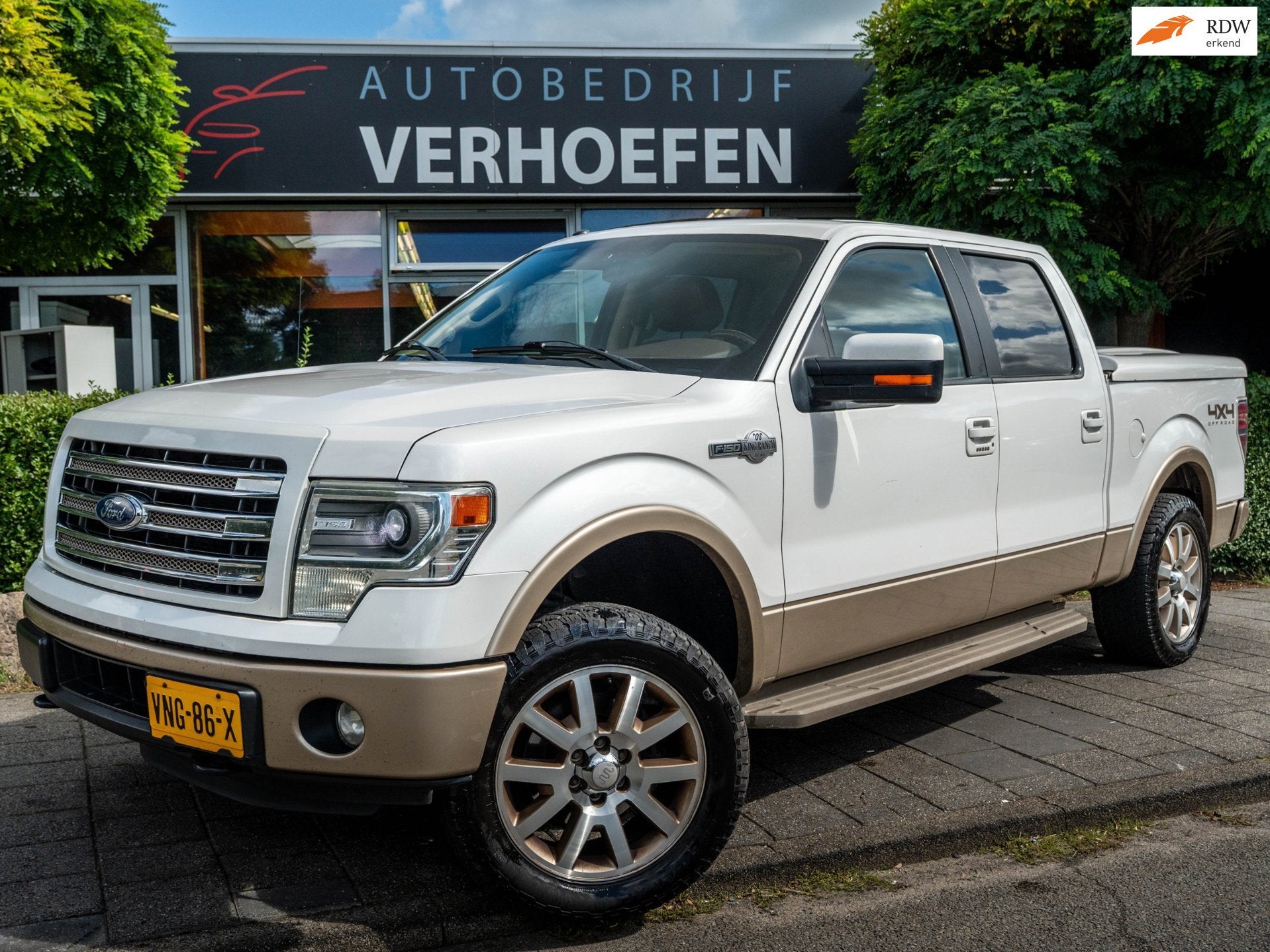 Ford F-150 KING RANCH | PANORAMA | PARKEERCAMERA | STOEL KOE, Auto's, 3500 cc, Lichtsensor, F-150, Wit