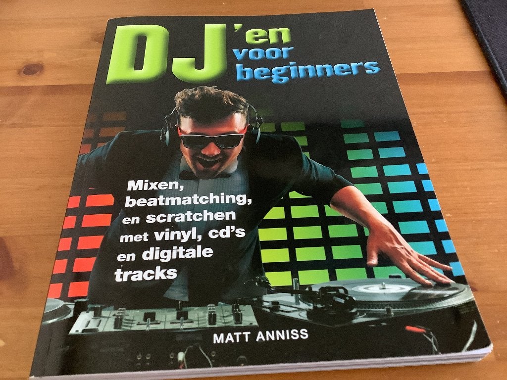 DJ'en voor beginners. Paperback. 2017, Ophalen of Verzenden, Gelezen, Genre of Stijl, Matt Anniss