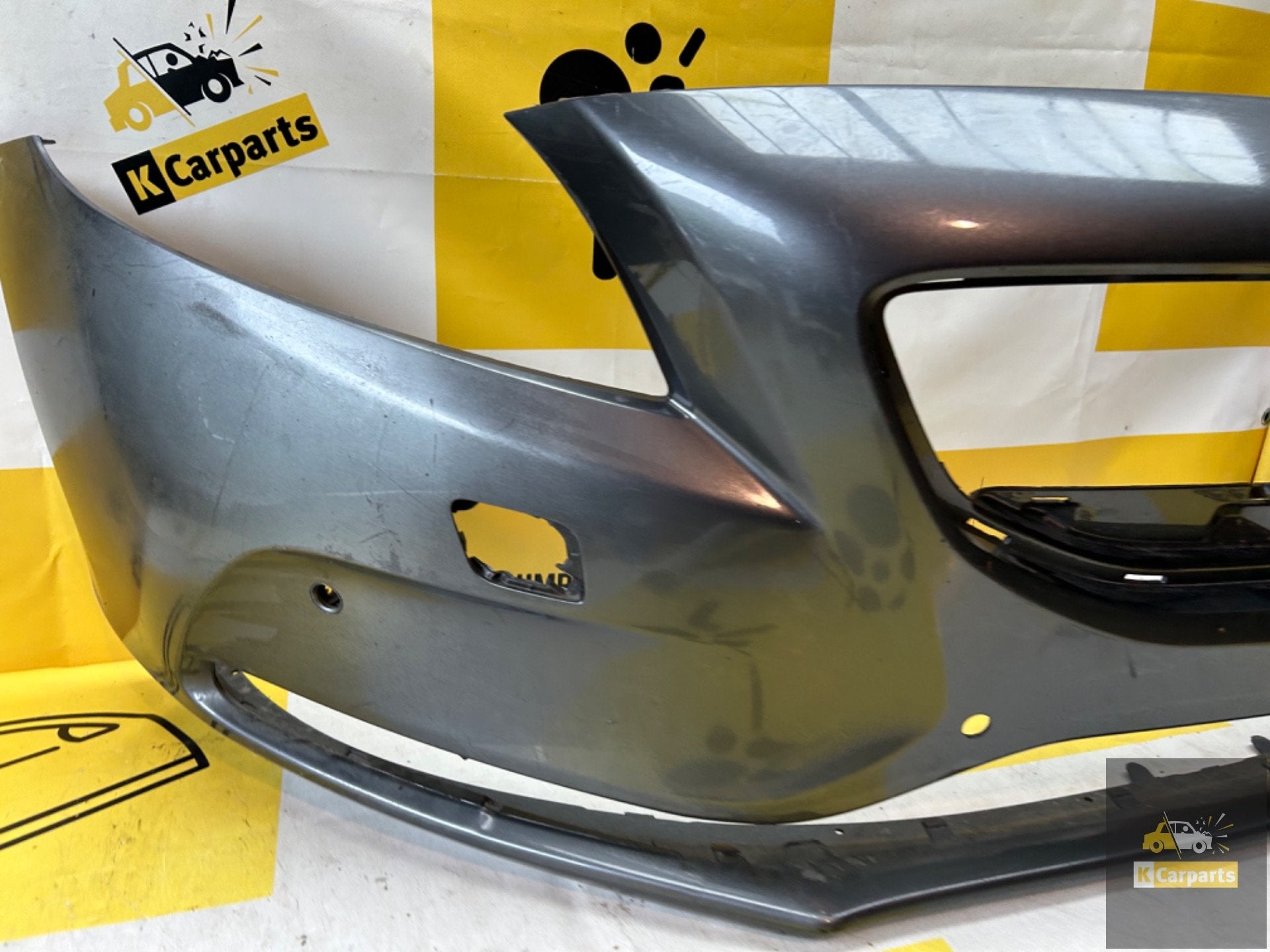 Volvo v40 Voorbumper PDC origineel bumper 13-21, Info@fabrikant.eu, Ophalen of Verzenden, Volvo, Bumper