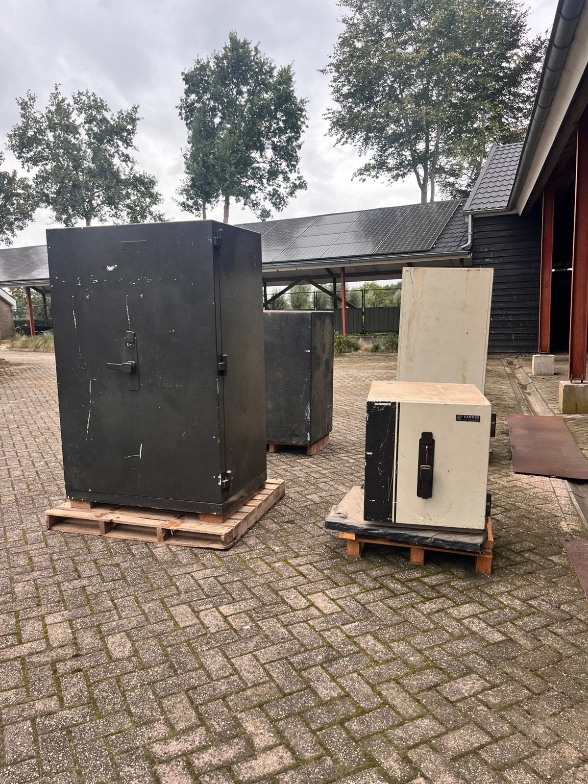 4 kluizen / brandkasten tbv opslag accus of boekhouding, Ophalen, Gebruikt, Brandkast