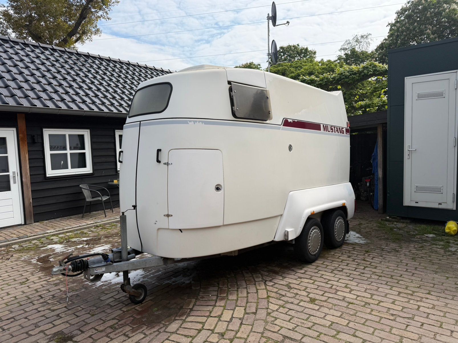 Mustang 2-Paardstrailer Vol-Polyester | Kenteken WR-71-NP, Dieren en Toebehoren, Paarden en Pony's | Trailers en Aanhangwagens