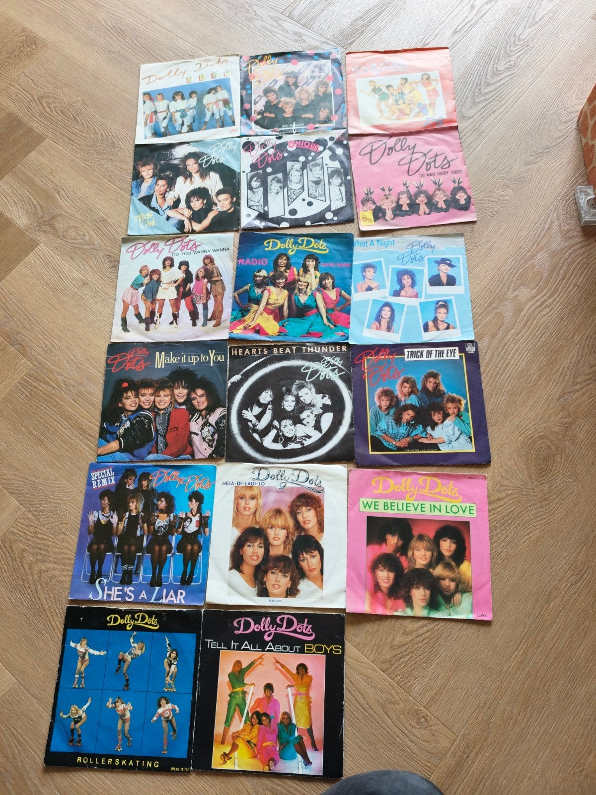 Dolly Dots - Grote collectie singles (15 stuks), Gebruikt, Pop, 7 inch, Ophalen of Verzenden