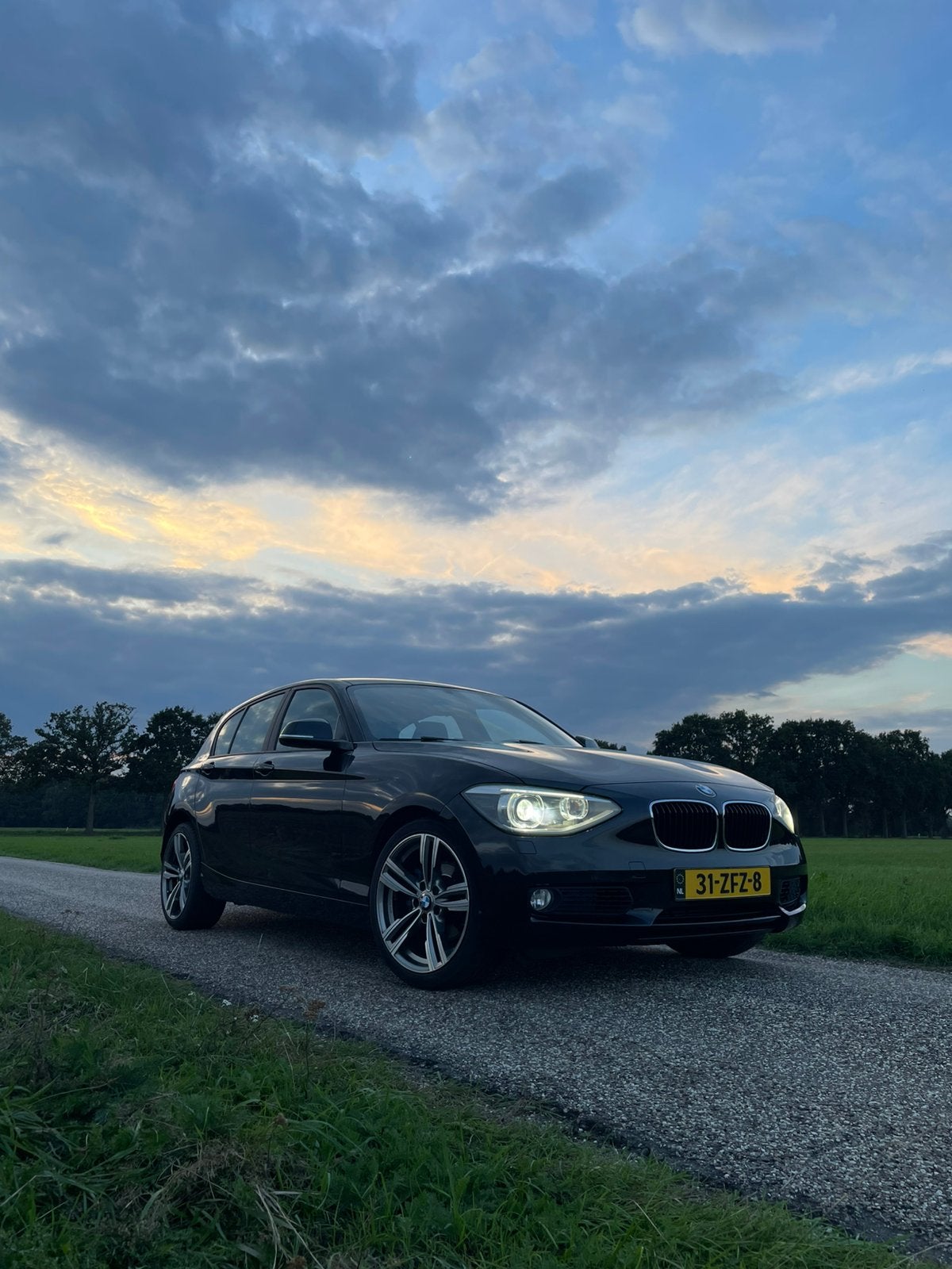 BMW 1-Serie 118I 125KW 5DR Aut8 2012 Zwart, Auto's, Achterwielaandrijving, 4 cilinders, 1290 kg, Zwart
