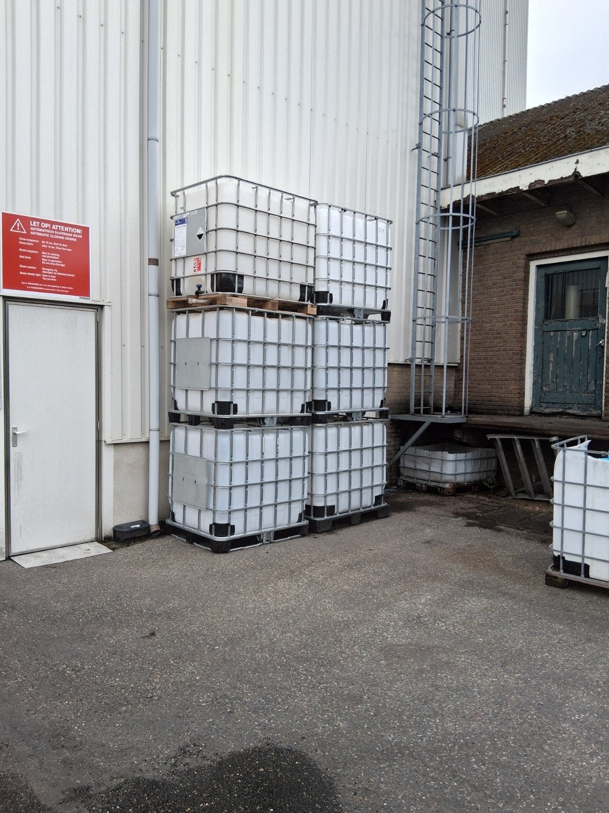 Ibc vaten 1000 liter vaten, Doe-het-zelf en Verbouw, Gebruikt, 100 cm of meer, 60 cm of meer, Ophalen of Verzenden