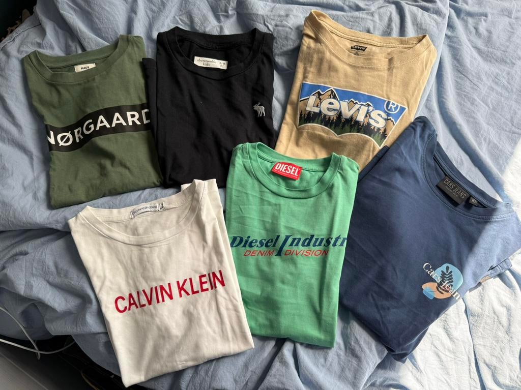 Pakket merk tshirt jongen maat 140 diesel cars ck levis, Ophalen of Verzenden, Zo goed als nieuw, Jongen, Shirt of Longsleeve