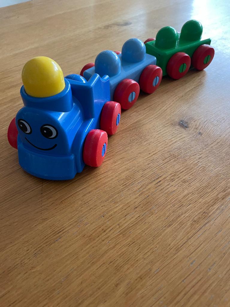 Dublo Trein (locomotief met wagonnetjes), Kinderen en Baby's, Speelgoed | Duplo en Lego, Ophalen, Gebruikt, Overige thema's, Overige typen